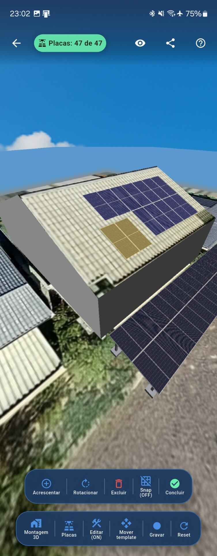 Visualização 3D detalhada com painéis solares posicionados